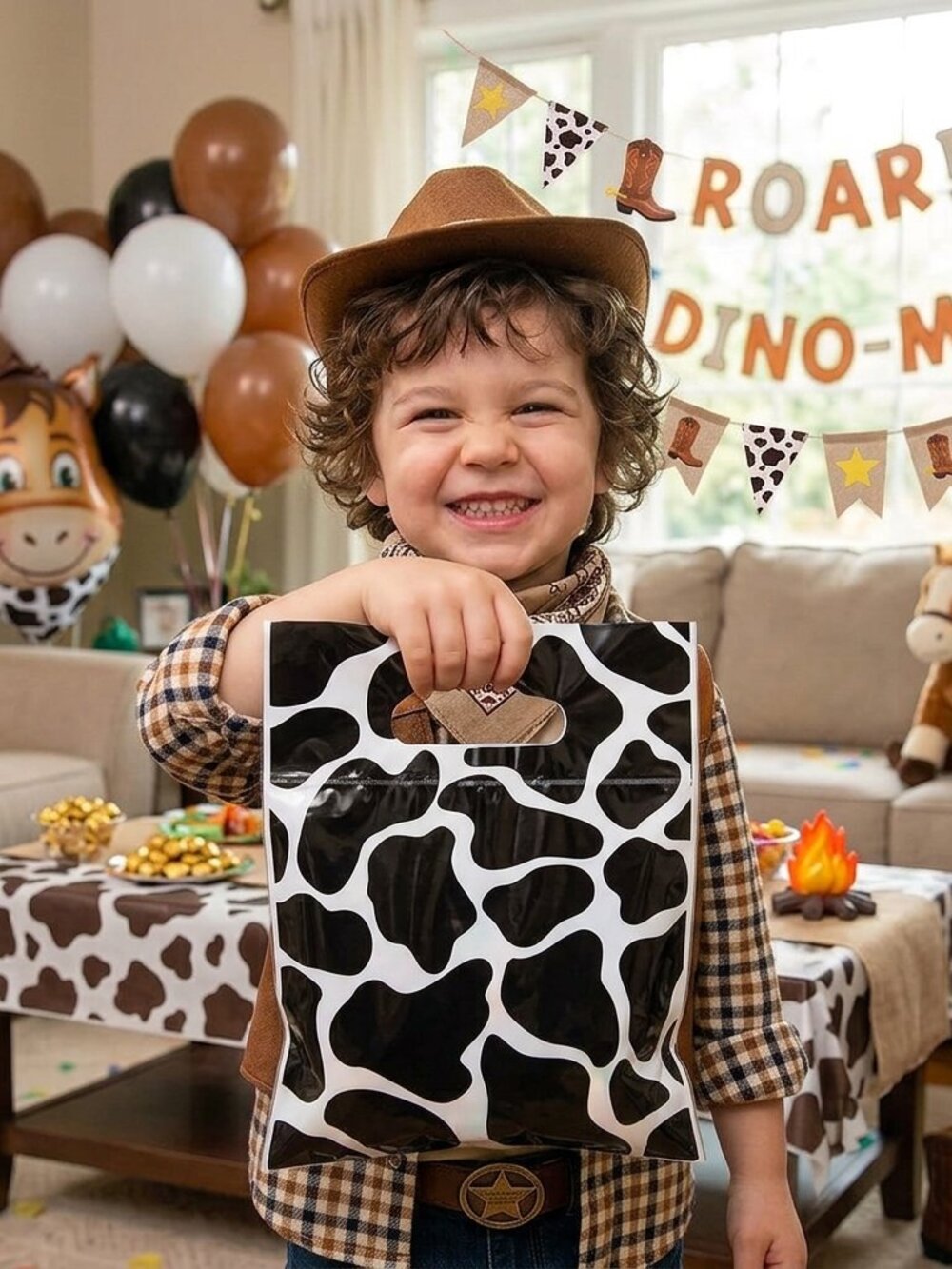 12pc Cow Print Party Favor Bags Zipper Handles Cowboy Western Birthday Supplies